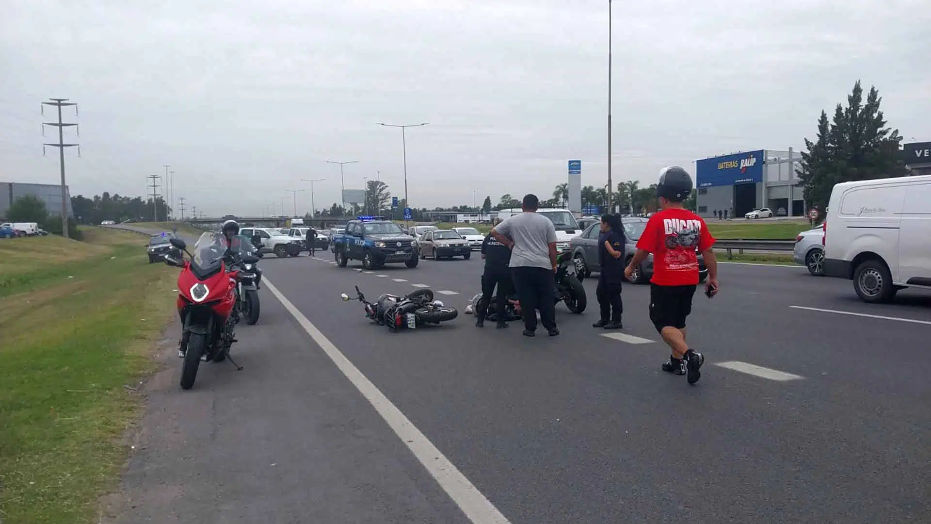 Accidente motos Panamericana y Guido