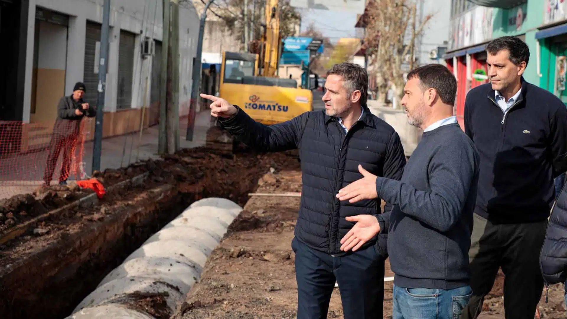 Ach val supervis el avance de - Achaval Laurent Bonfante Obra Hidraulica Pilar Centro 