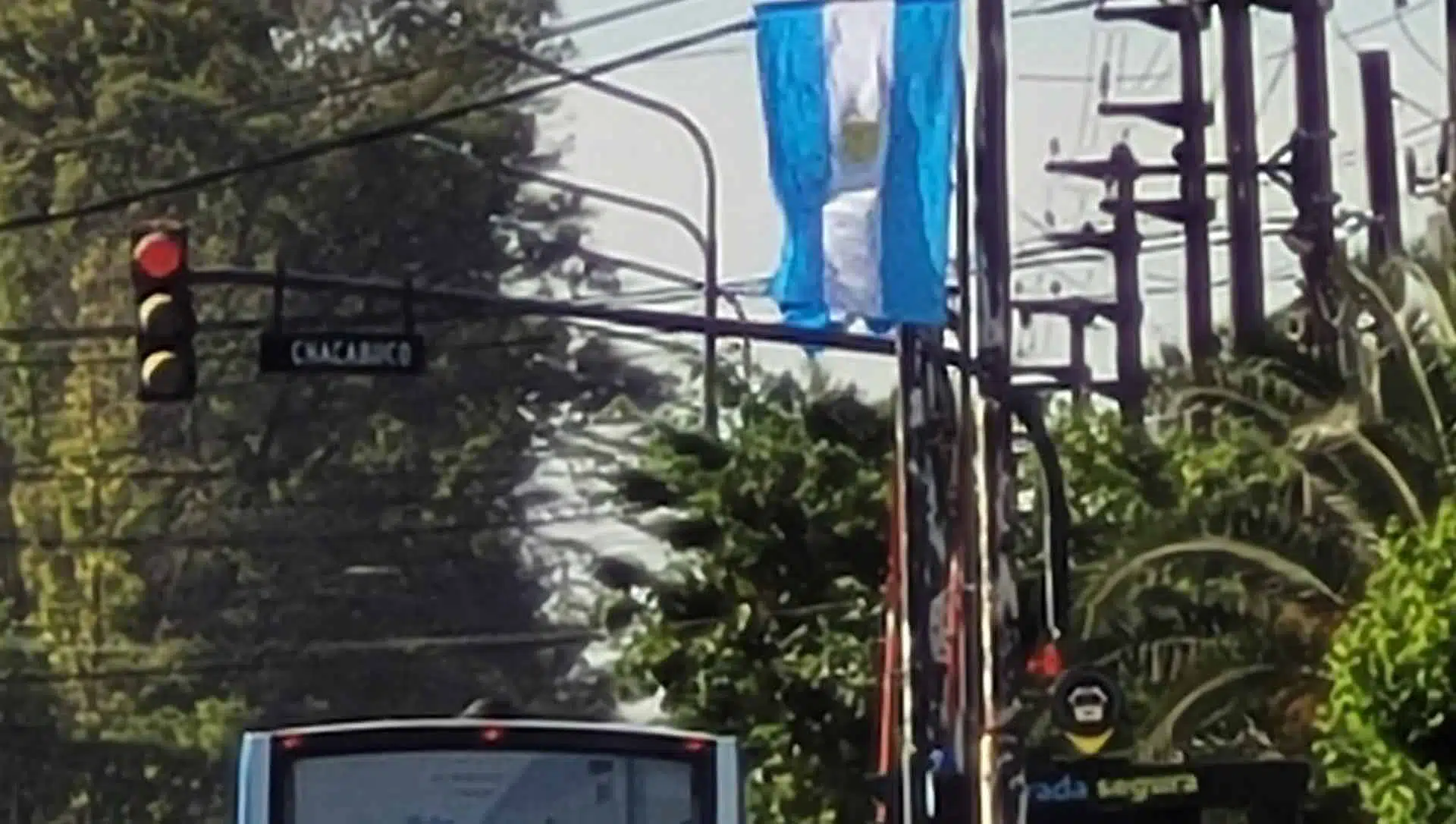 Banderas camino a Derqui