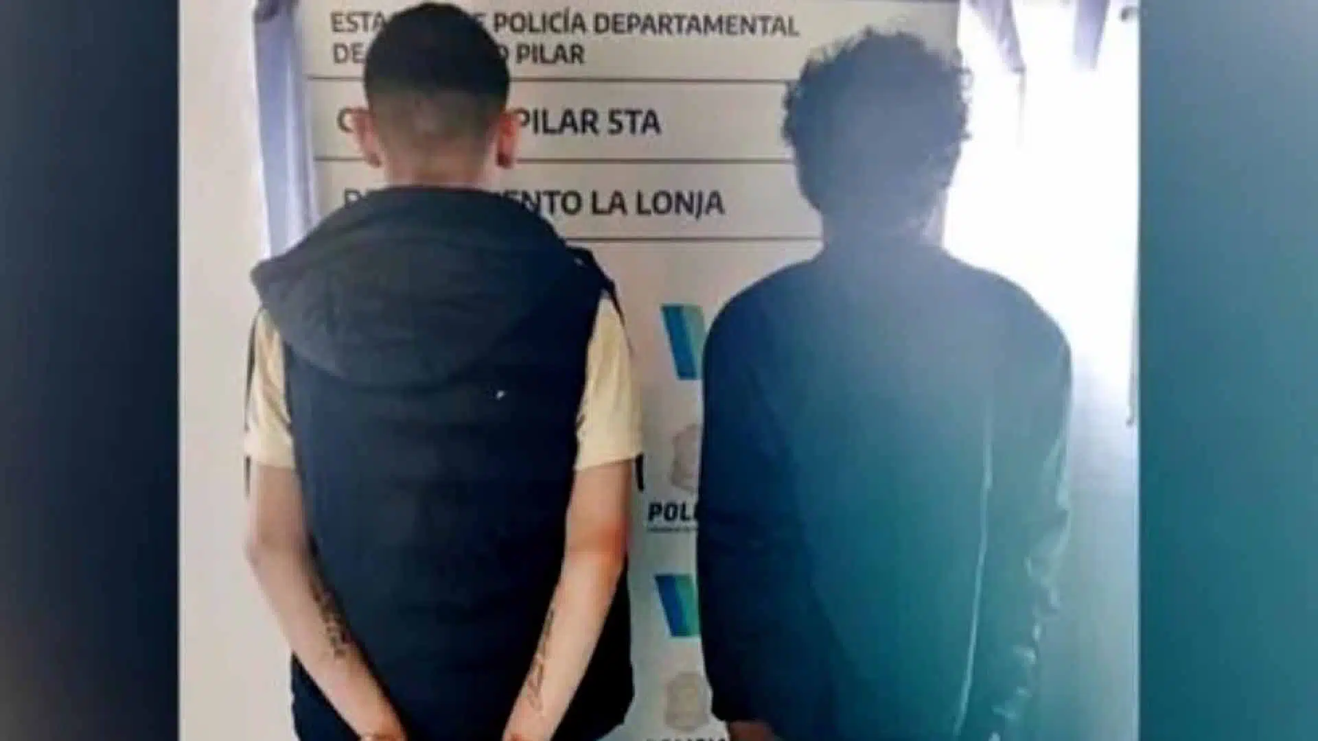 Retiro dólares DNI adulterado