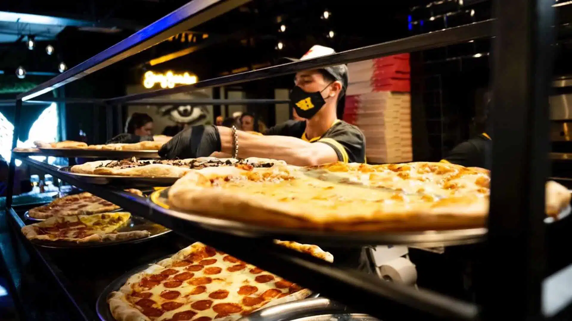 Noche de la pizza y la empanada