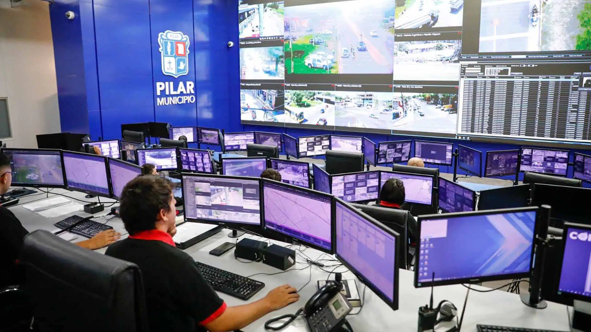 Operadores Centro de Monitoreo