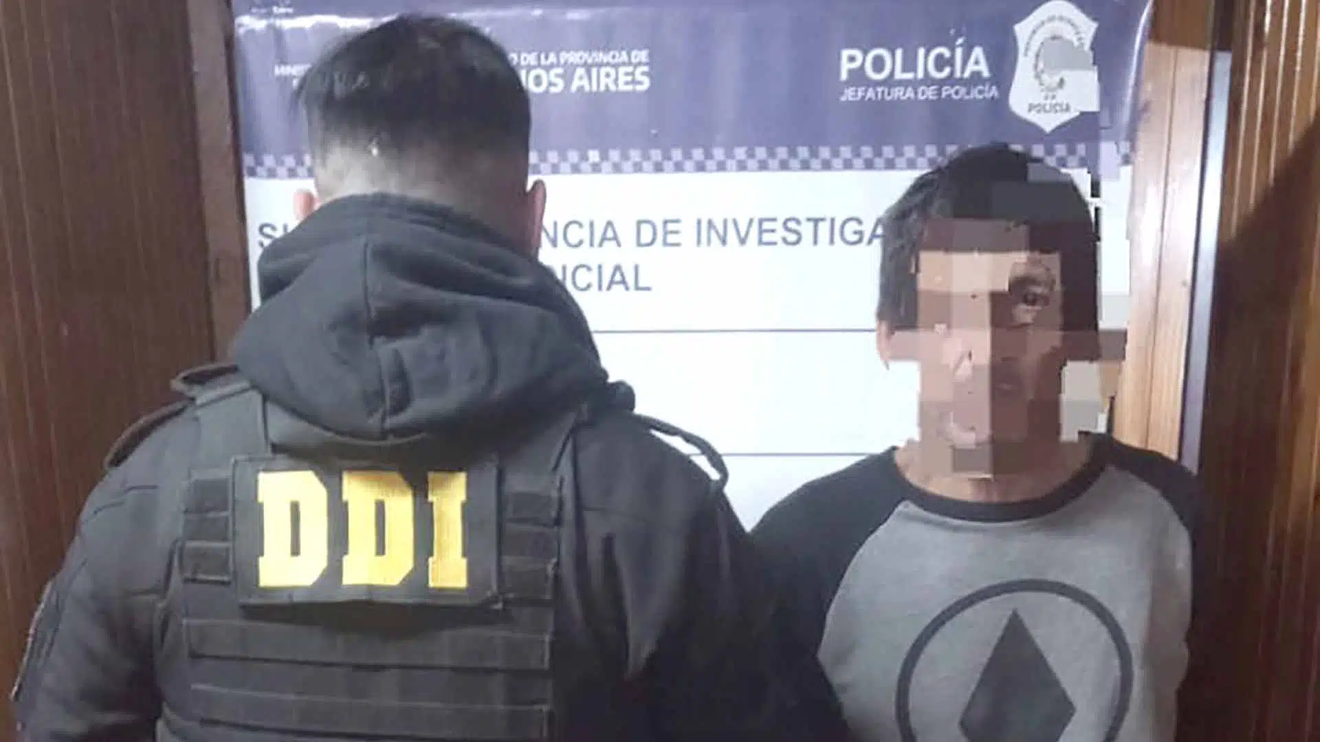 Padre e hijo detenidos robos