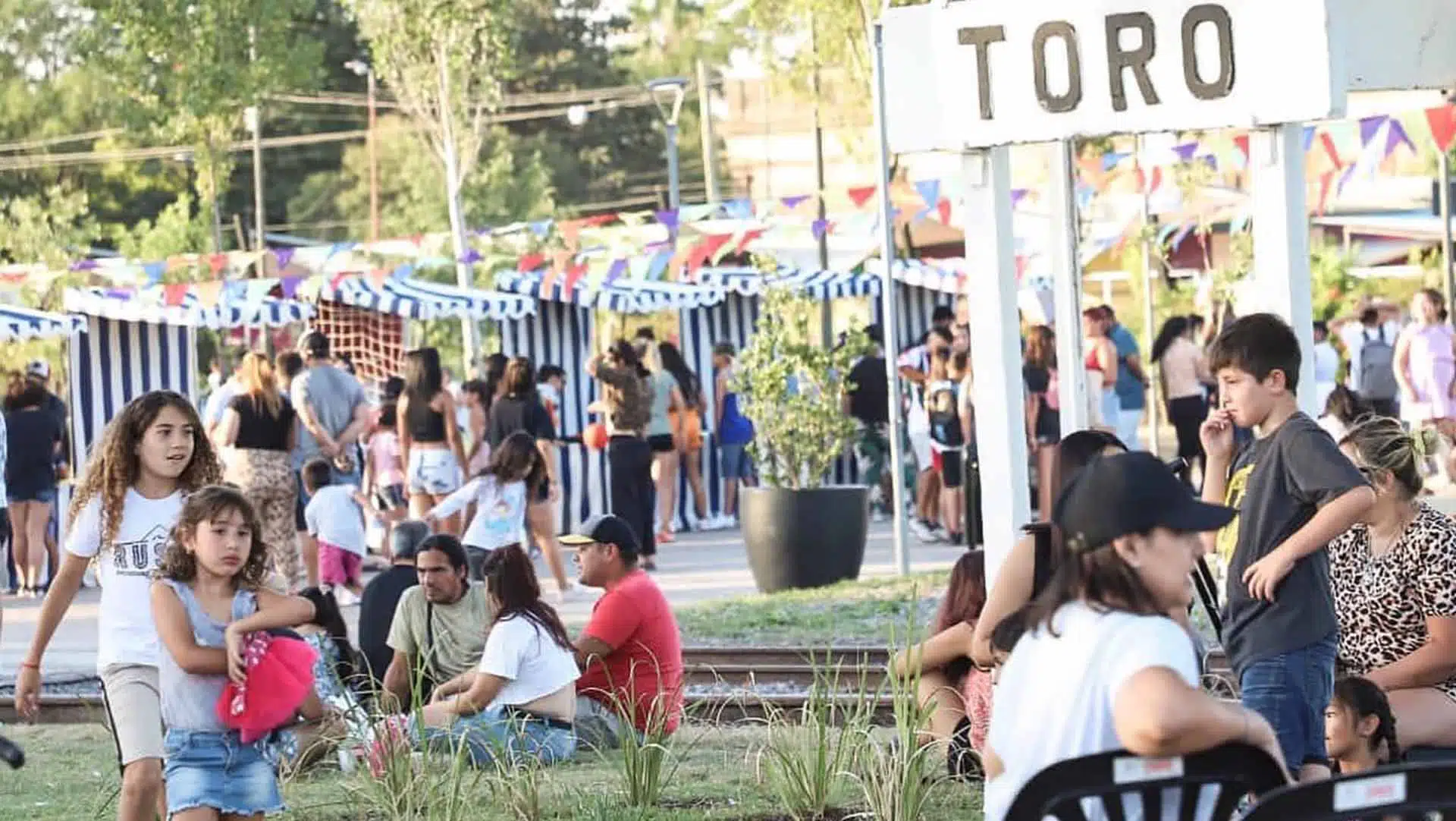 Feria navideña Derqui