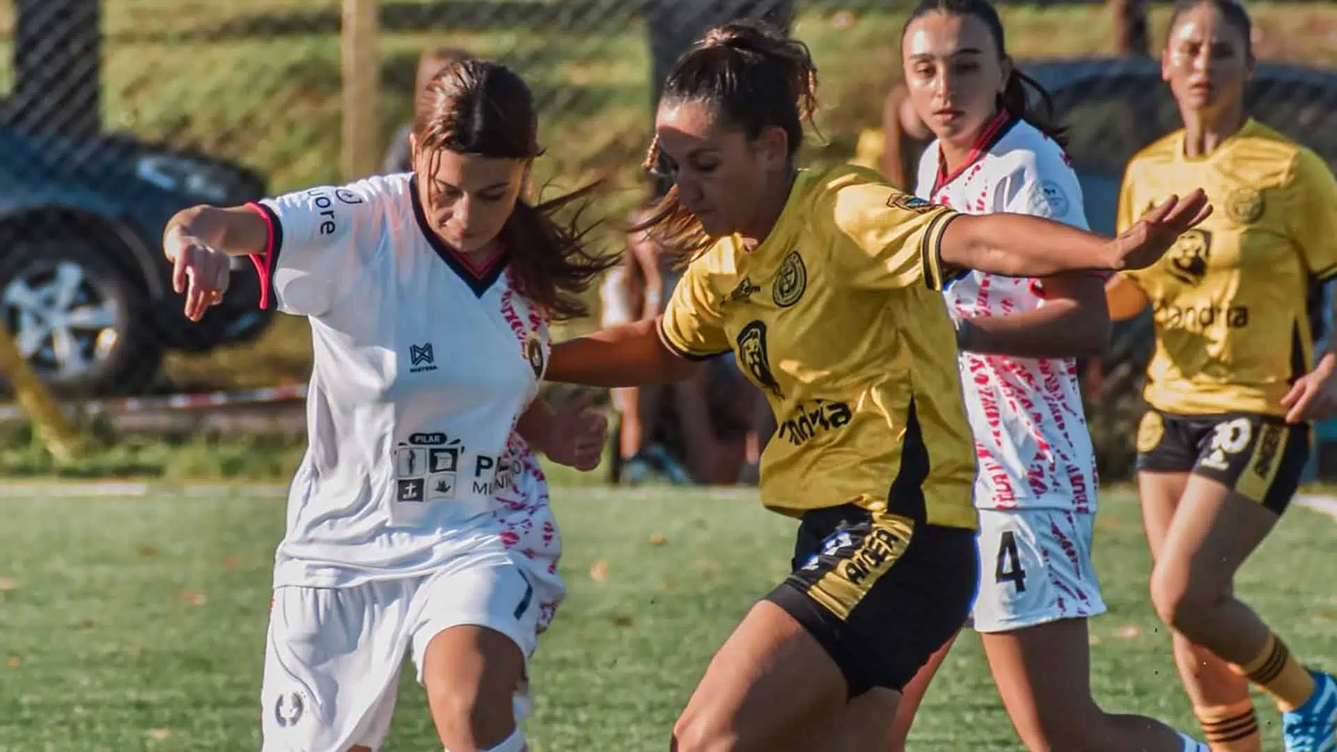 Real Pilar femenino